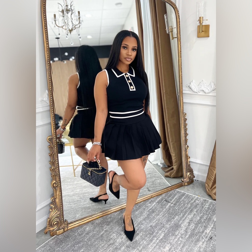 Sincerely Jules black white pleated tennis skort & vest top set.